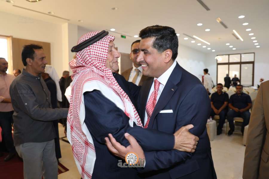 العموش يستقبل المهنئين بفوزه بعضوية المحامين