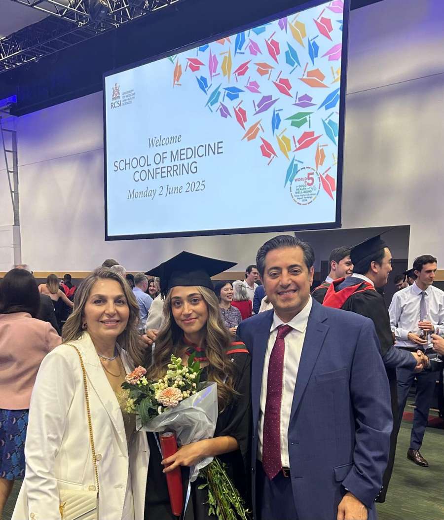 زينب تدخل السعادة على قلب الدكتور