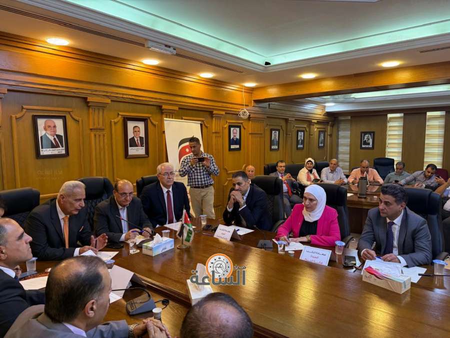 منتدون: مؤشرات ايجابية لترجمة الرؤية الملكية