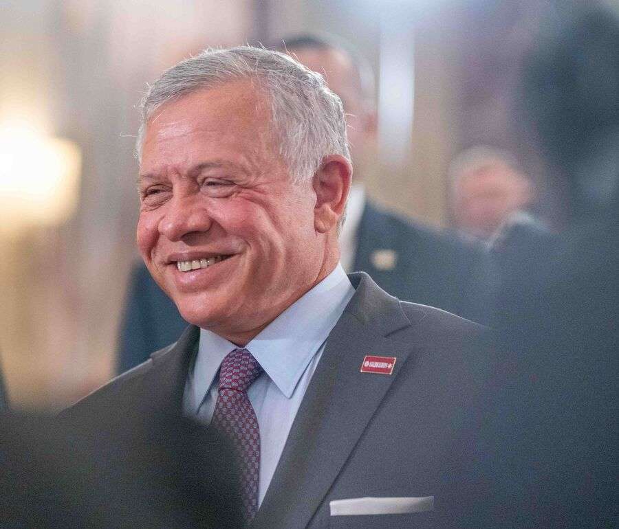 الملك يتبادل التهاني مع سلطان عمان