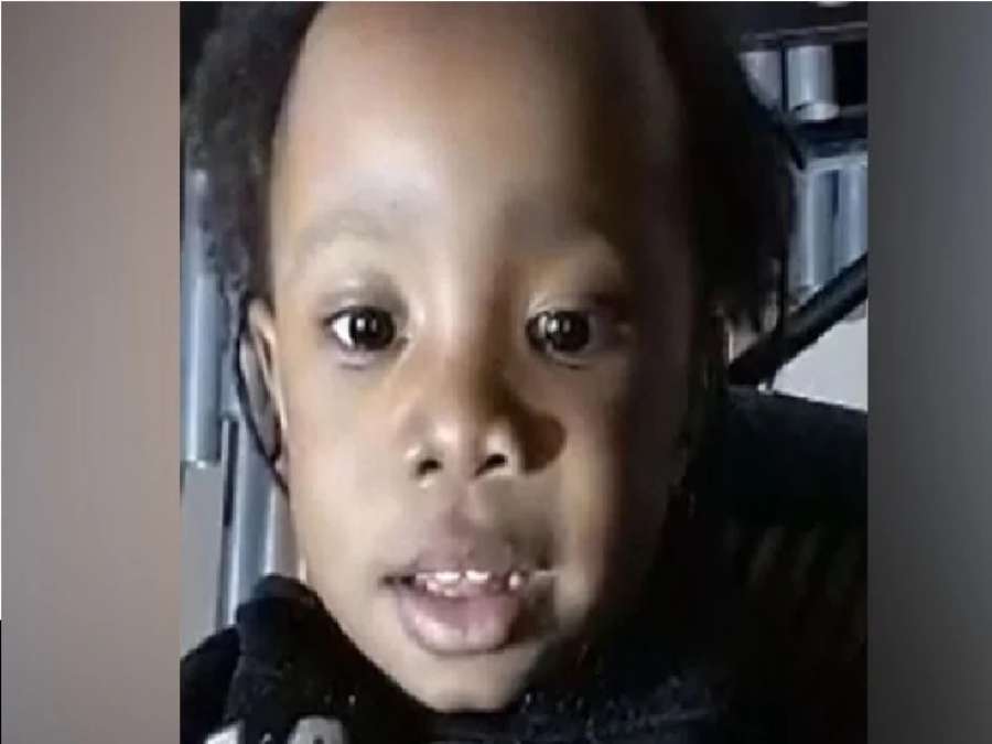 ظنت أنها تحميه.. أم تفرض نظاما