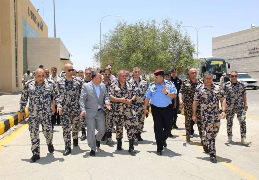 العكاليك يستقبل أولى طلائع حجاج بيت