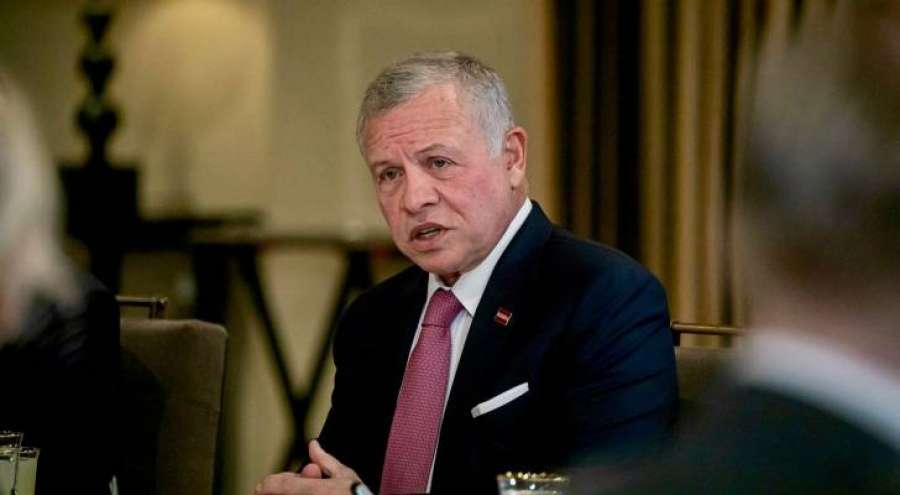 الملك يعود إلى ارض الوطن