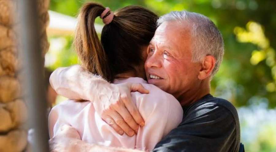 الملكة رانيا للملك في عيد زواجهما: