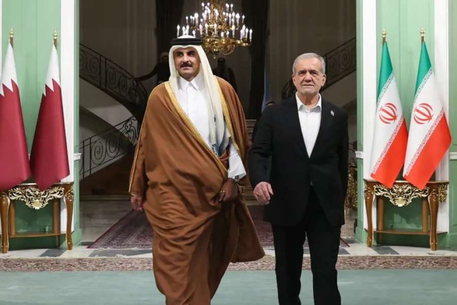 أمير قطر يهاتف الرئيس الإيراني.. وهذا