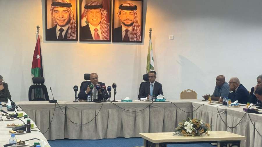 الحكومة تفكر بإصدار نظام موحد لإدارة