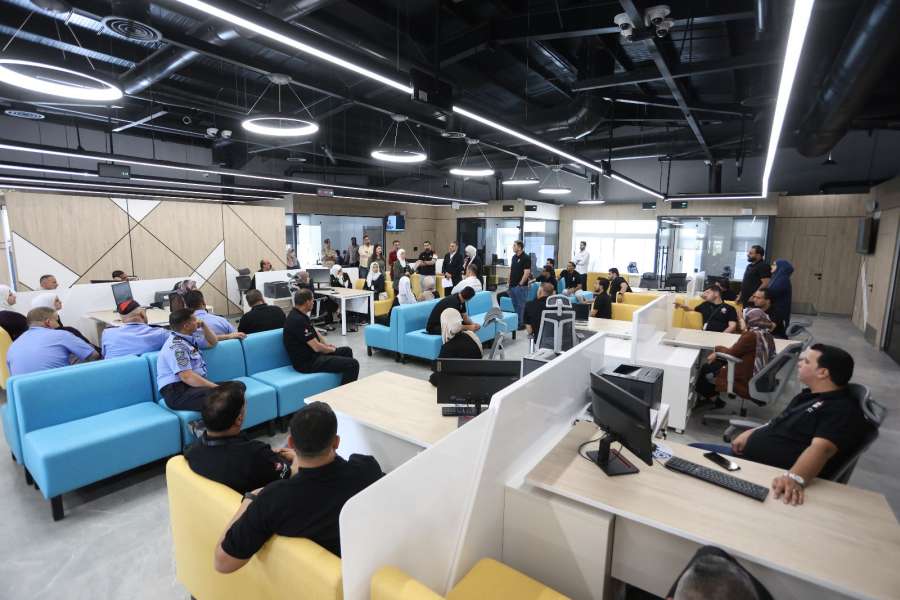 استئناف تقديم خدمات الأحوال المدنية والجوازات