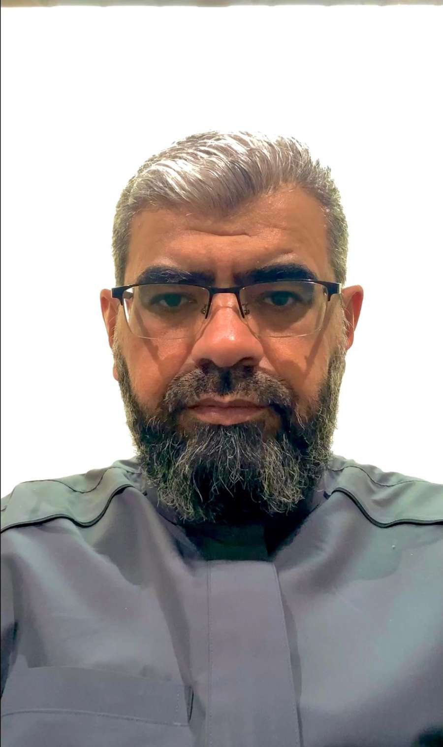 خريسات يكتب: من تغطّى بلحاف غيره..