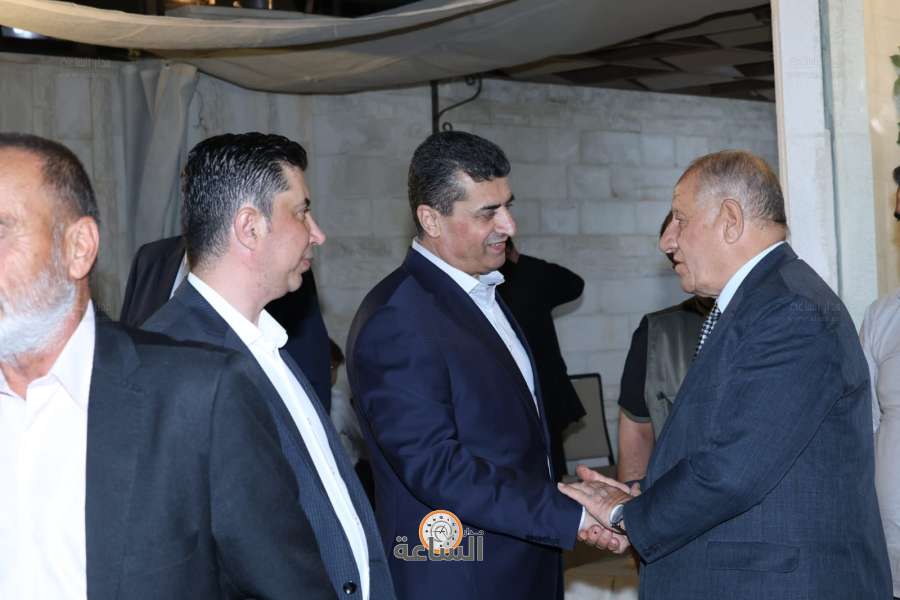 مئات الأردنيين يهنئون المحافظ العوايشة بالإرادة