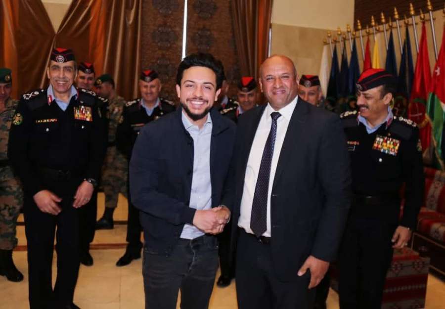 الزيود يكتب: الأمير الحسين شعلة الأمل