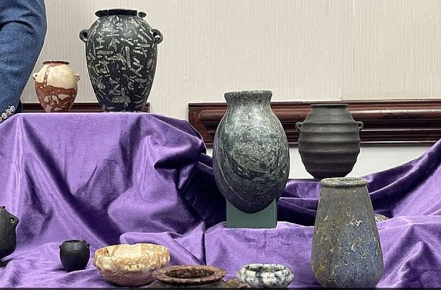 آثار مصرية تحدث زلزالا في علم