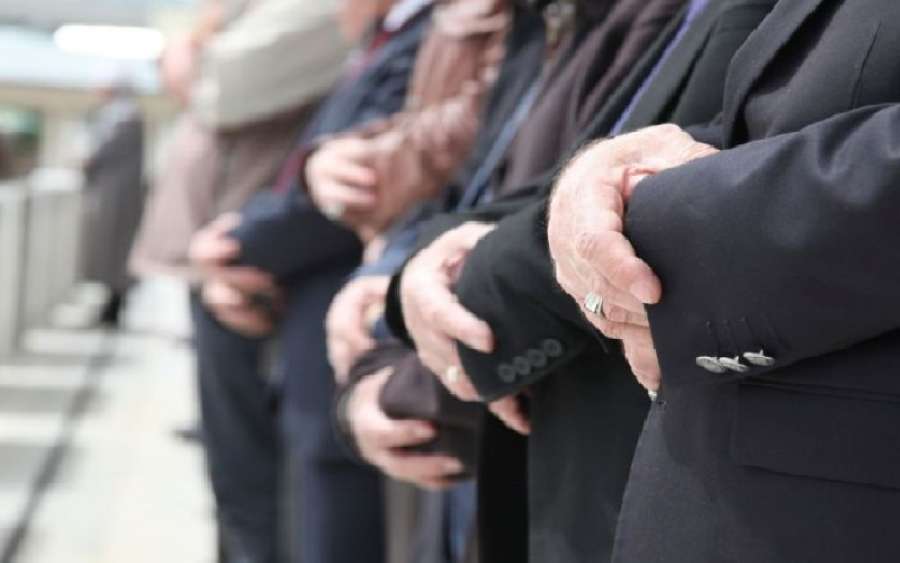 ماذا يفعل المأموم إذا سها الإمام