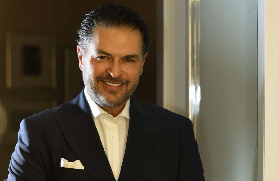 راغب علامة ينهي الجدل حول المكالمة