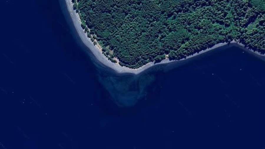 جمجمة غامضة في مياه كندية تثير