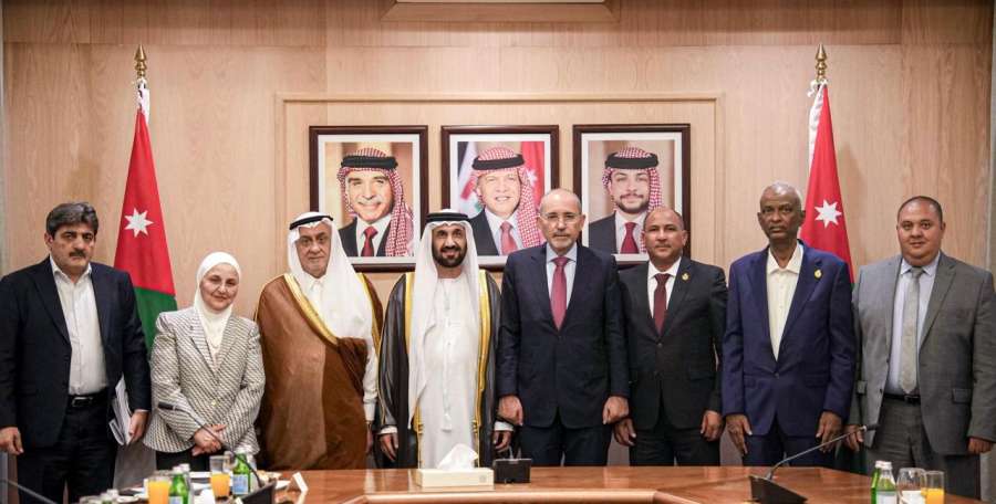 الصفدي يستقبل رئيس البرلمان العربي محمد