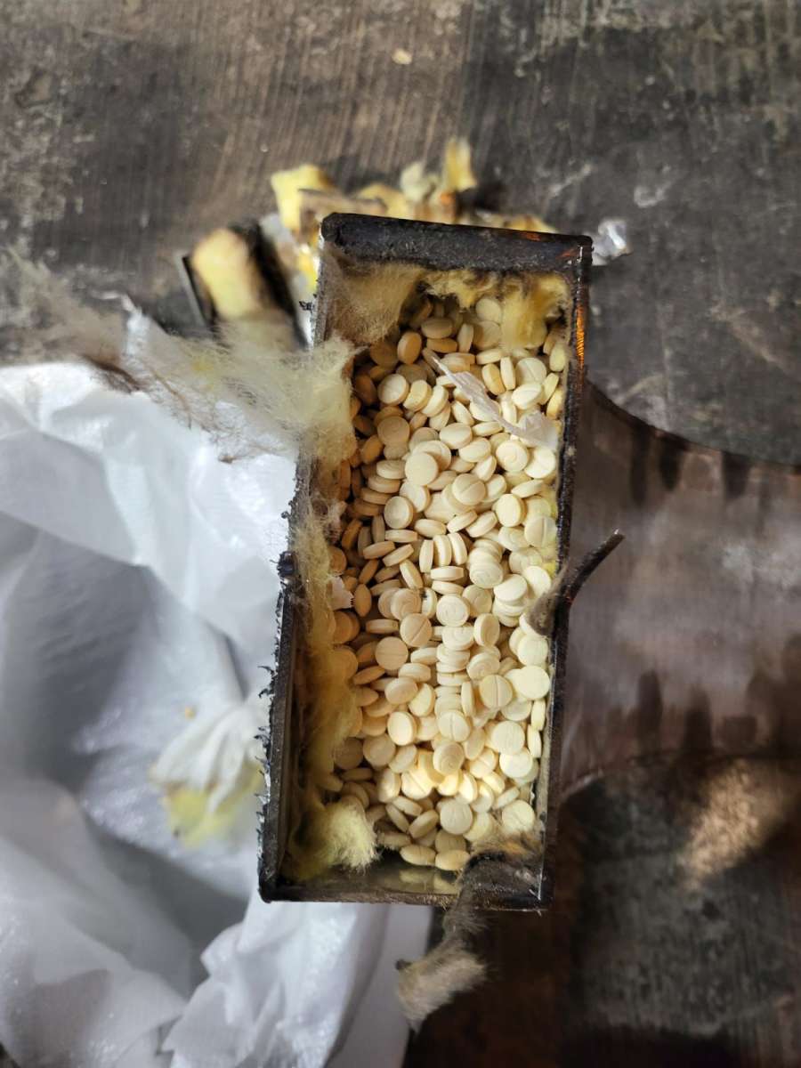 المكافحة تحبط تهريب 150 ألف حبّة