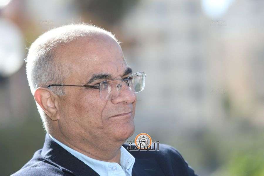 نقيب الصحفيين يؤكد ضرورة التوسع في