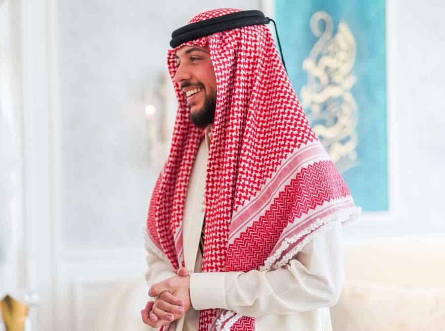 ولي العهد: الله يقويكم ويعطيكم ألف