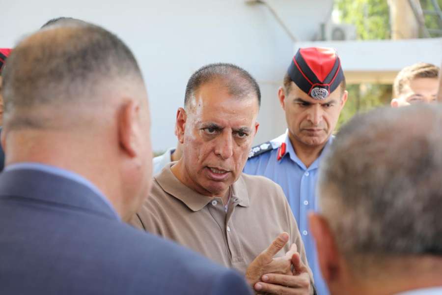 الفراية يستمع على جسر الملك حسين