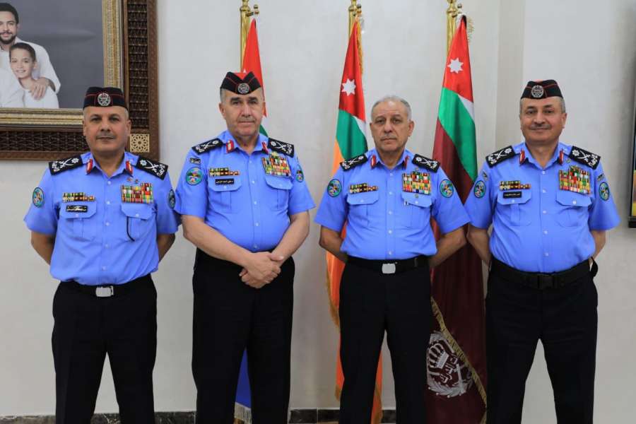 إرادة ملكية بترفيع العمداء الطراونة والزعبي