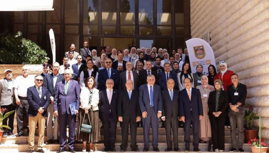 أ.د. حمدان بالمؤتمر العربي في الأردنية: