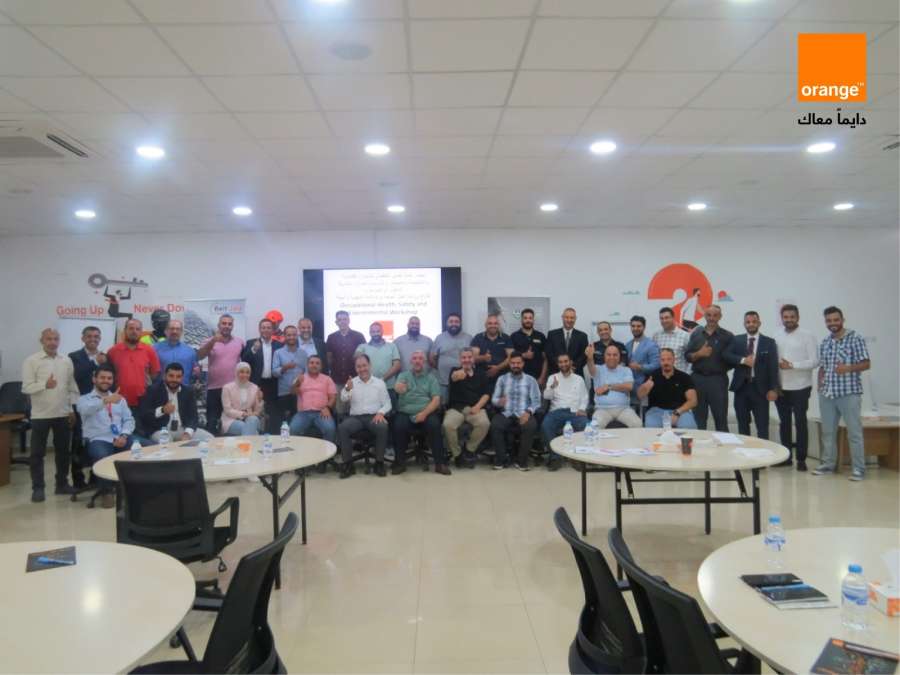 32 شركة وممثلون رسميون في ورشة