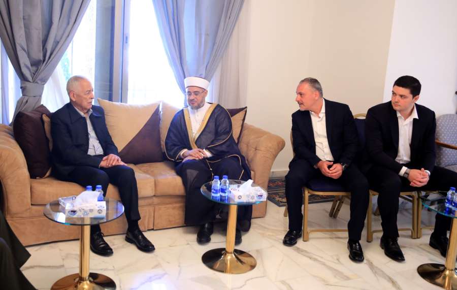 الديوان الملكي يعزي الخماش وجبران (صور)