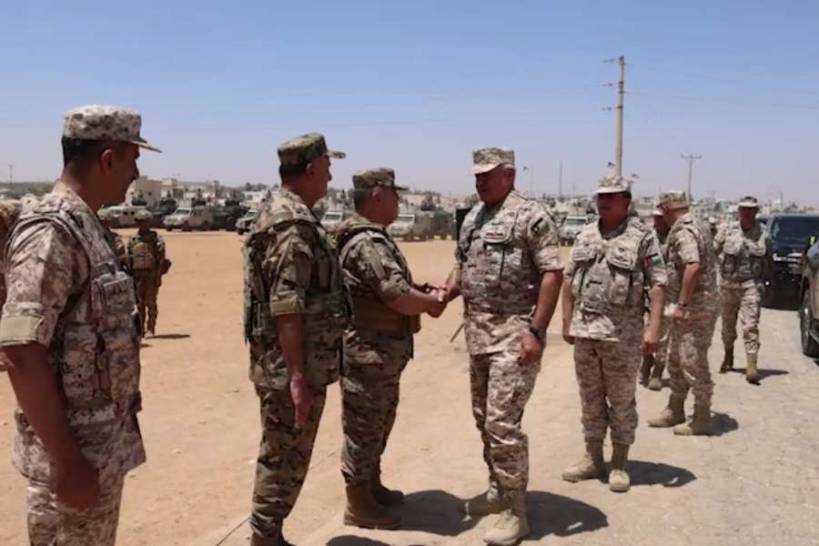 رئيس هيئة الأركان المشتركة يزور الوحدات