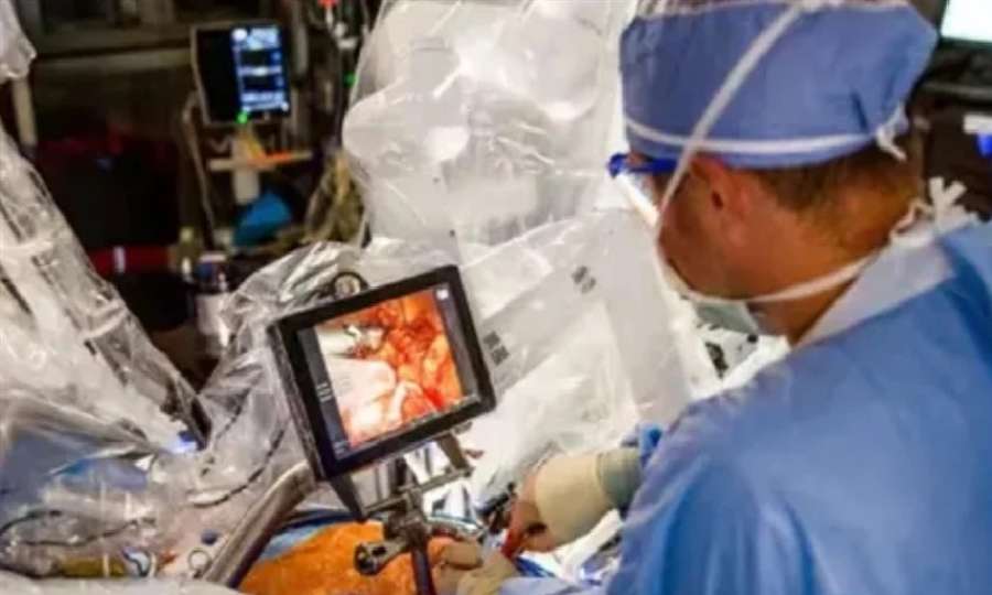 أول عملية من نوعها.. روبوت يستبدل