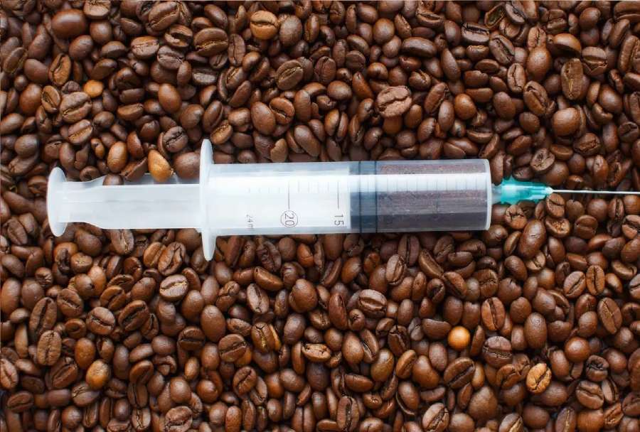 مؤثرة صحية ترفض علاج ابنتها وتحقنها