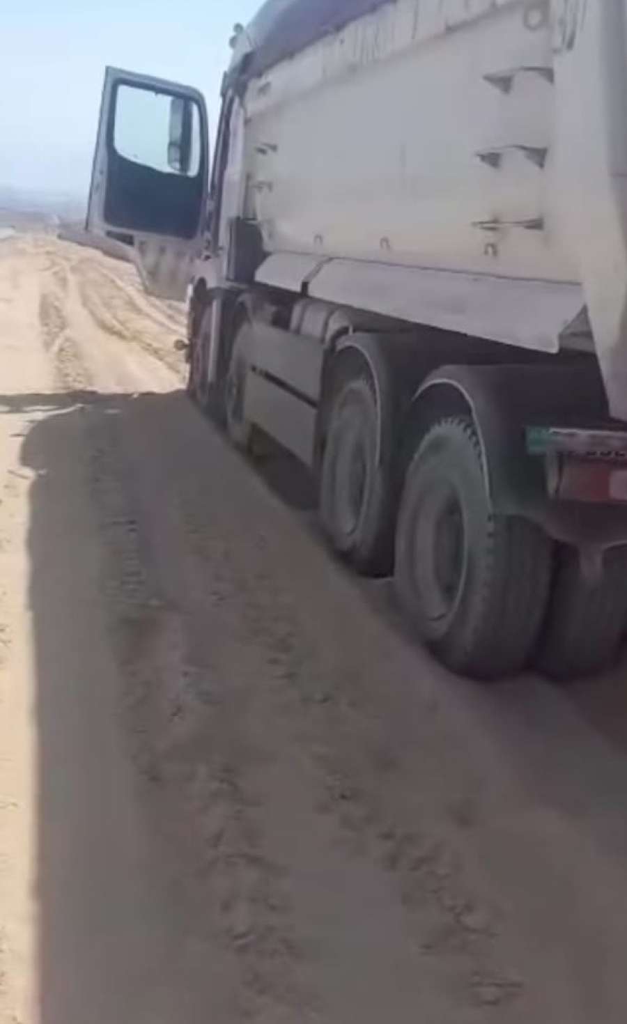 مهارب نجاة على طريق البحر الميت