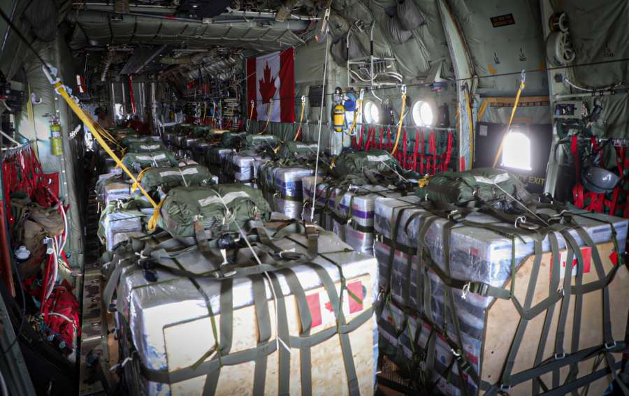 7 طائرات تنزل 45 طنا من