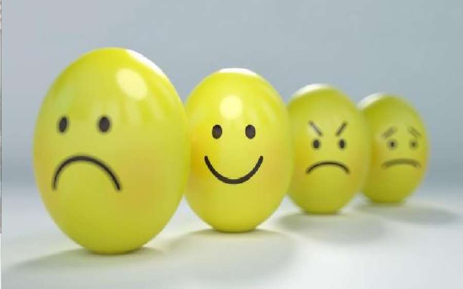 اللسان اذ يتحول الى سكين يجرح