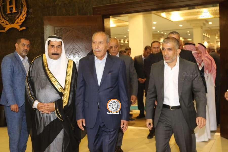 الأمير راشد يعزي النائب مجحم الصقور