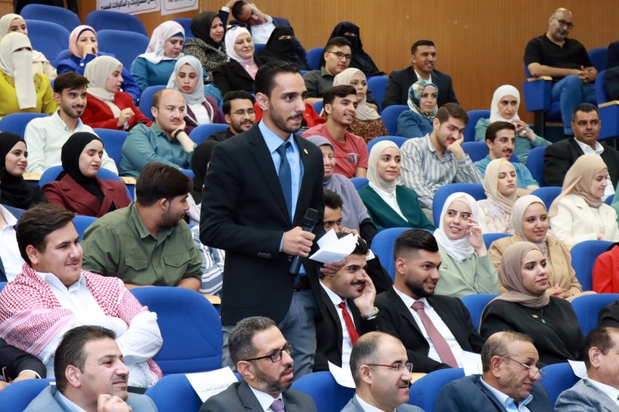 تمكين الشباب عبر الاقتصاد الرقمي وريادة