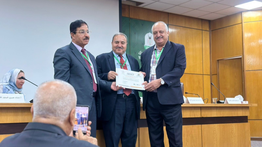 جامعة الزرقاء تشارك في مؤتمر المكتبات