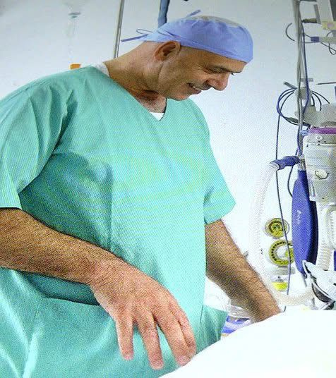 إلى النطاسي البارع الدكتور عماد العريان..