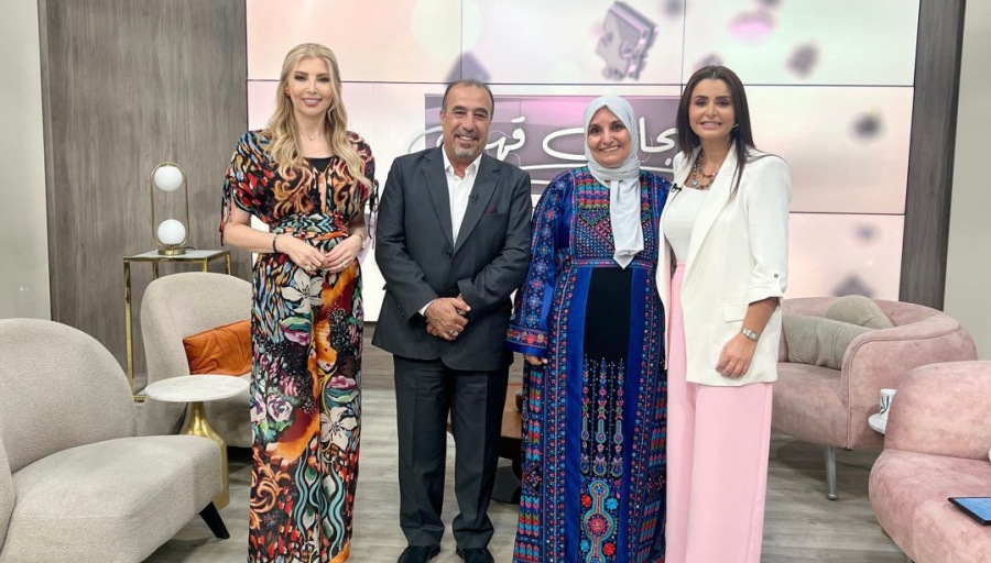 كوني أنت” يفتح أبواب البيوت للحديث