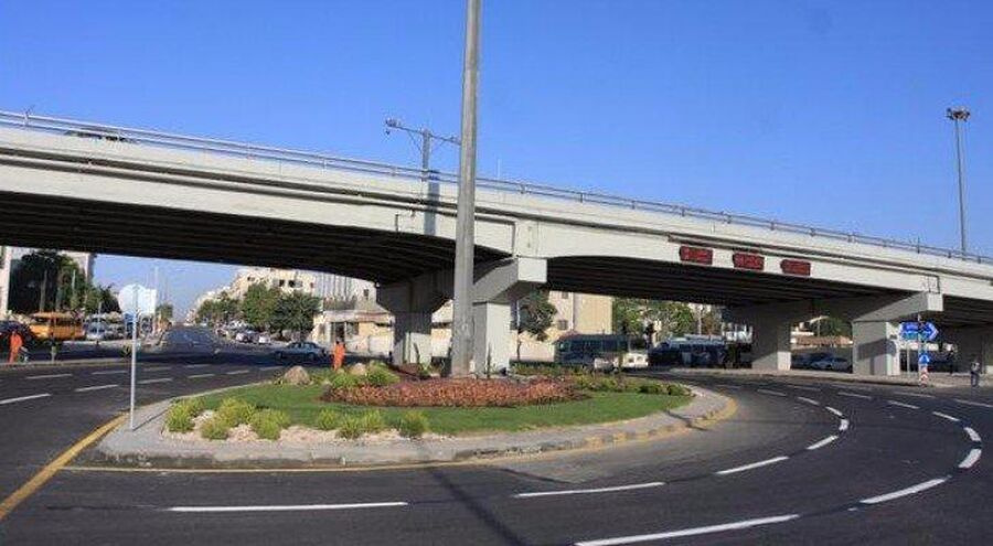 بدء أعمال تأهيل جسر الثامن في