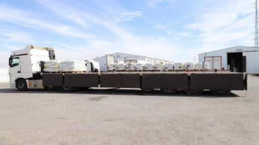 الأردن يعلن عبور قافلة مساعدات جديدة