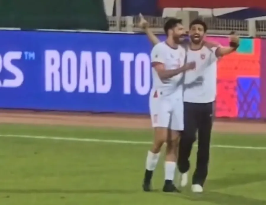 نزول شقيق يزن النعيمات إلى أرض