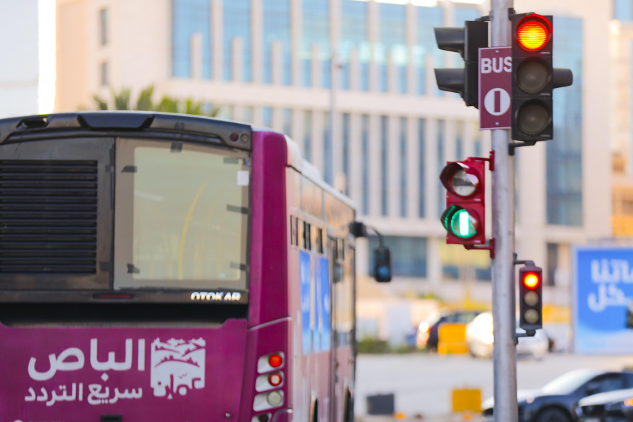 الامانة تستحدث رؤوس إشارات ضوئية خاصة