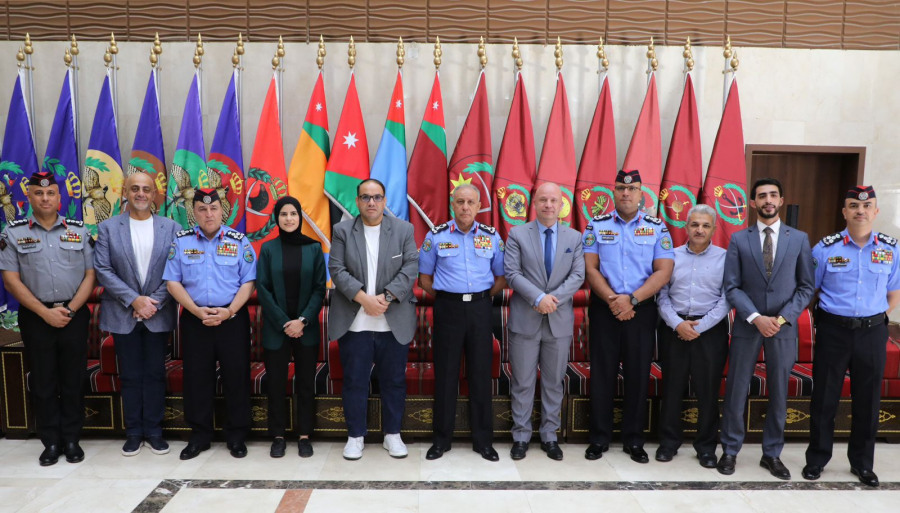 مدير الأمن العام يلتقي رئيس وأعضاء