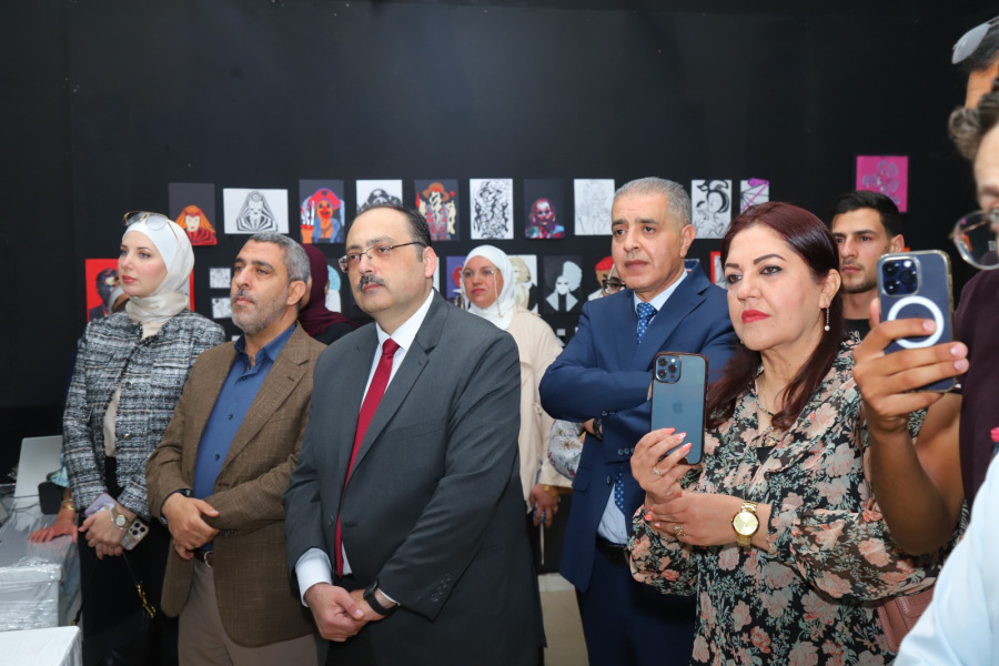 جامعة البترا تفتتح المعرض الثاني لطلبة