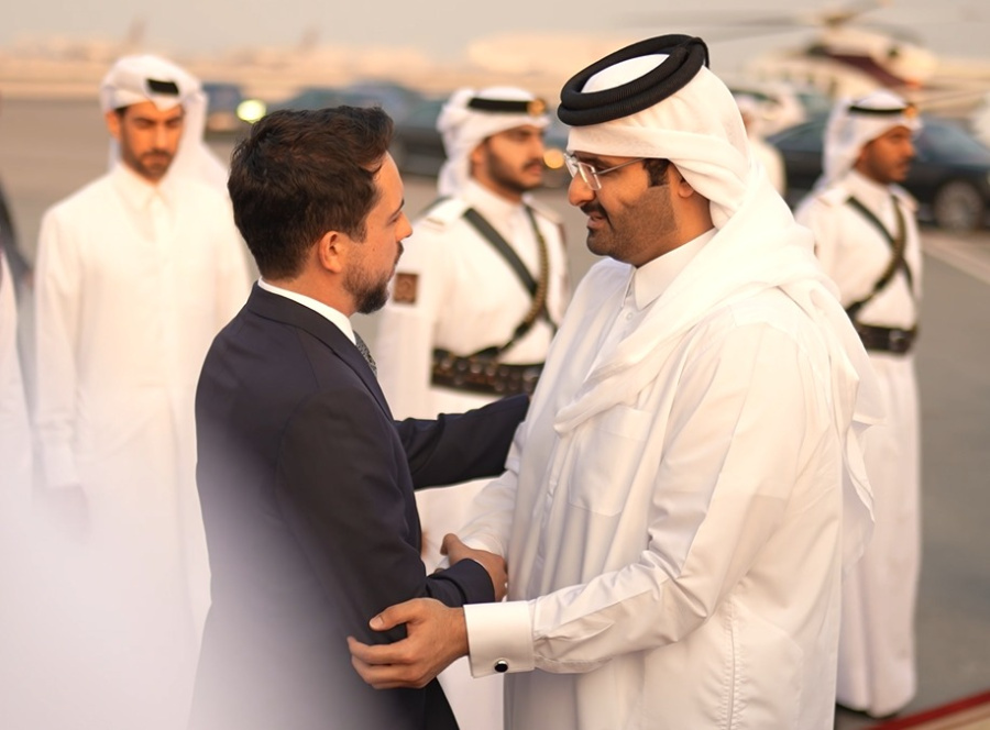 ولي العهد يغادر الدوحة (فيديو)