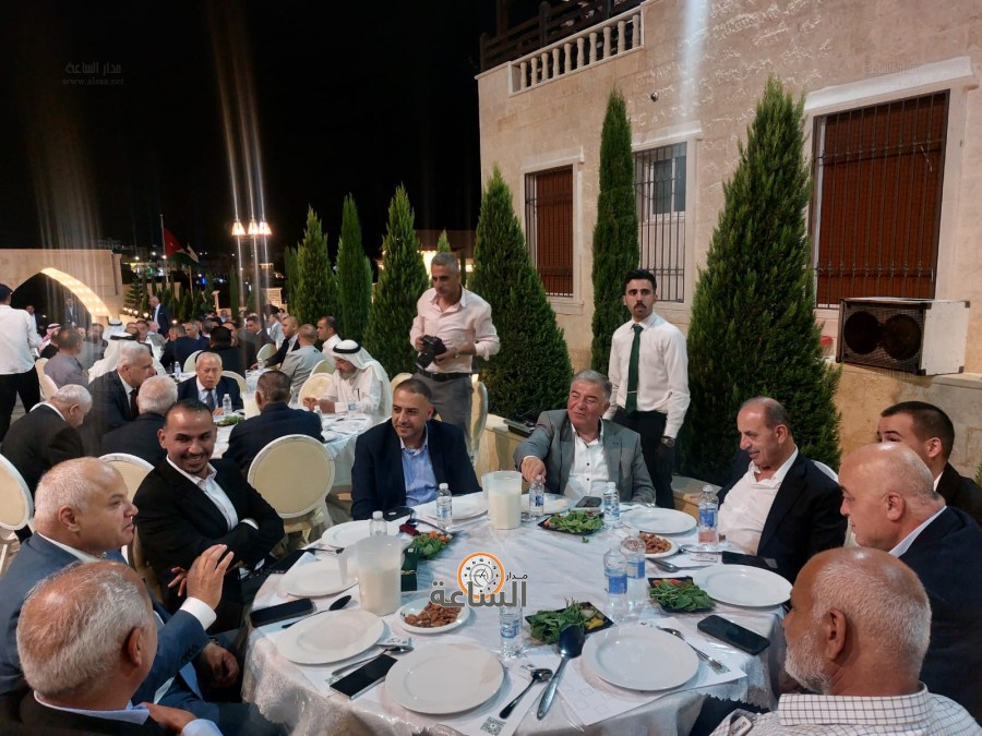 بدعوة من رجل الاعمال الخراشقة.. 500