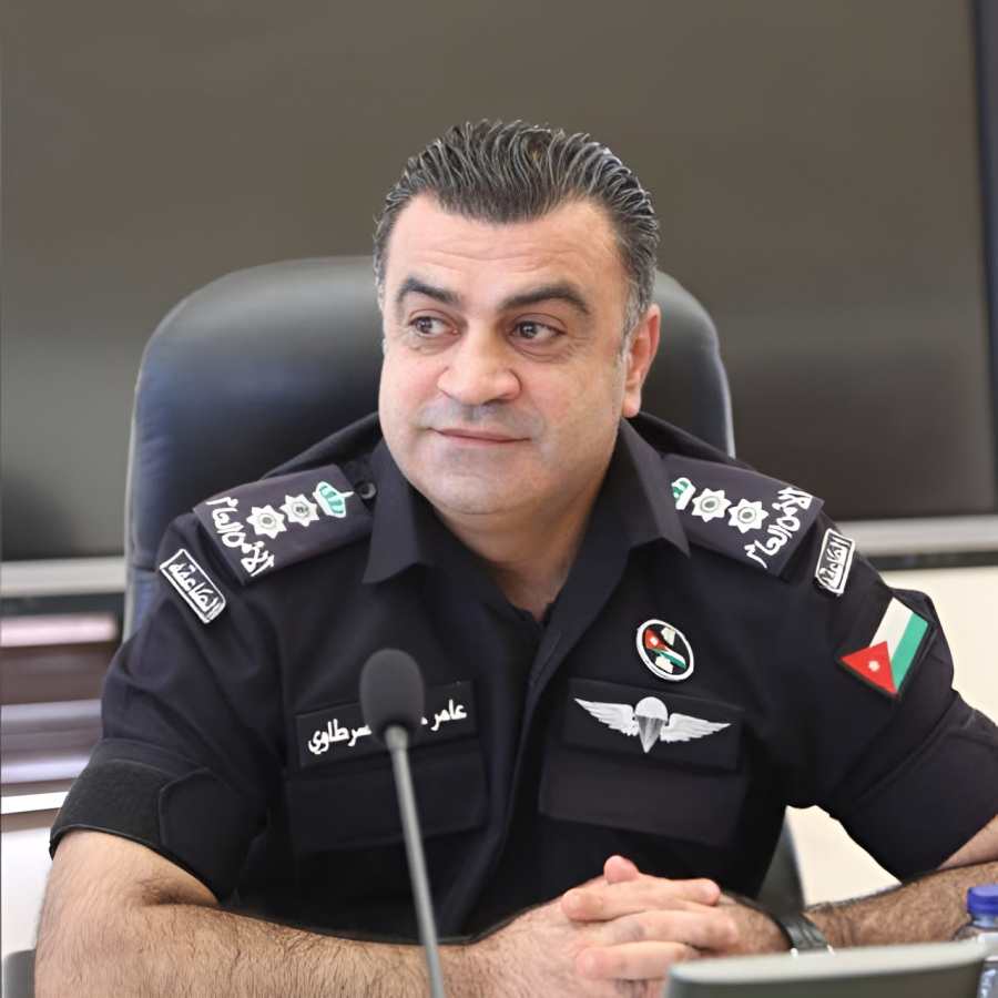 العقيد عامر السرطاوي.. صوت الأمن وثقة