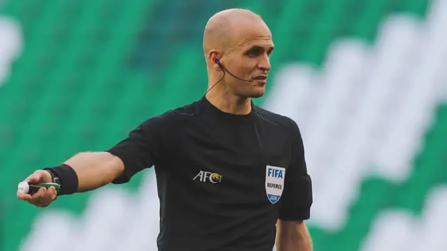 صافرة الأردني أدهم مخادمة تحسم هوية