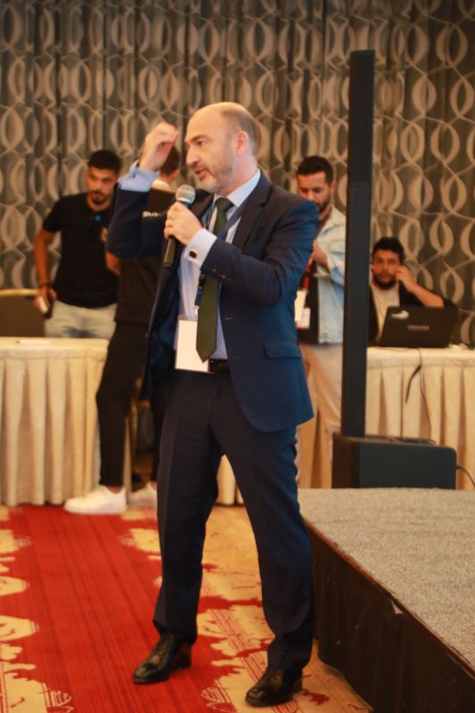 مراسل صحفي بلجيكي عائد من فلسطين