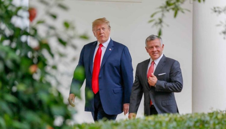 ترامب يدعو الملك وقادة السعودية وقطر